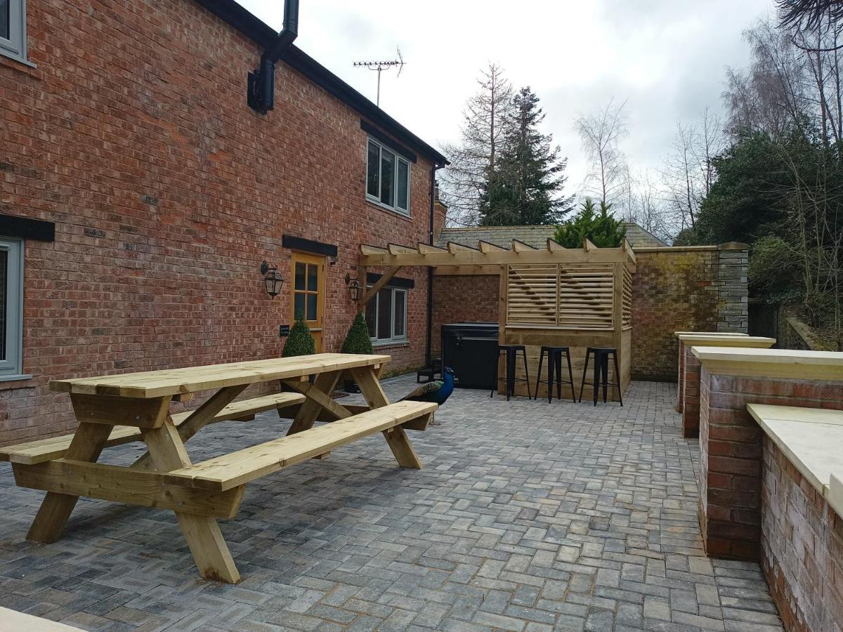 The Stables At Eriviat Hall * Henllan (Clwyd)